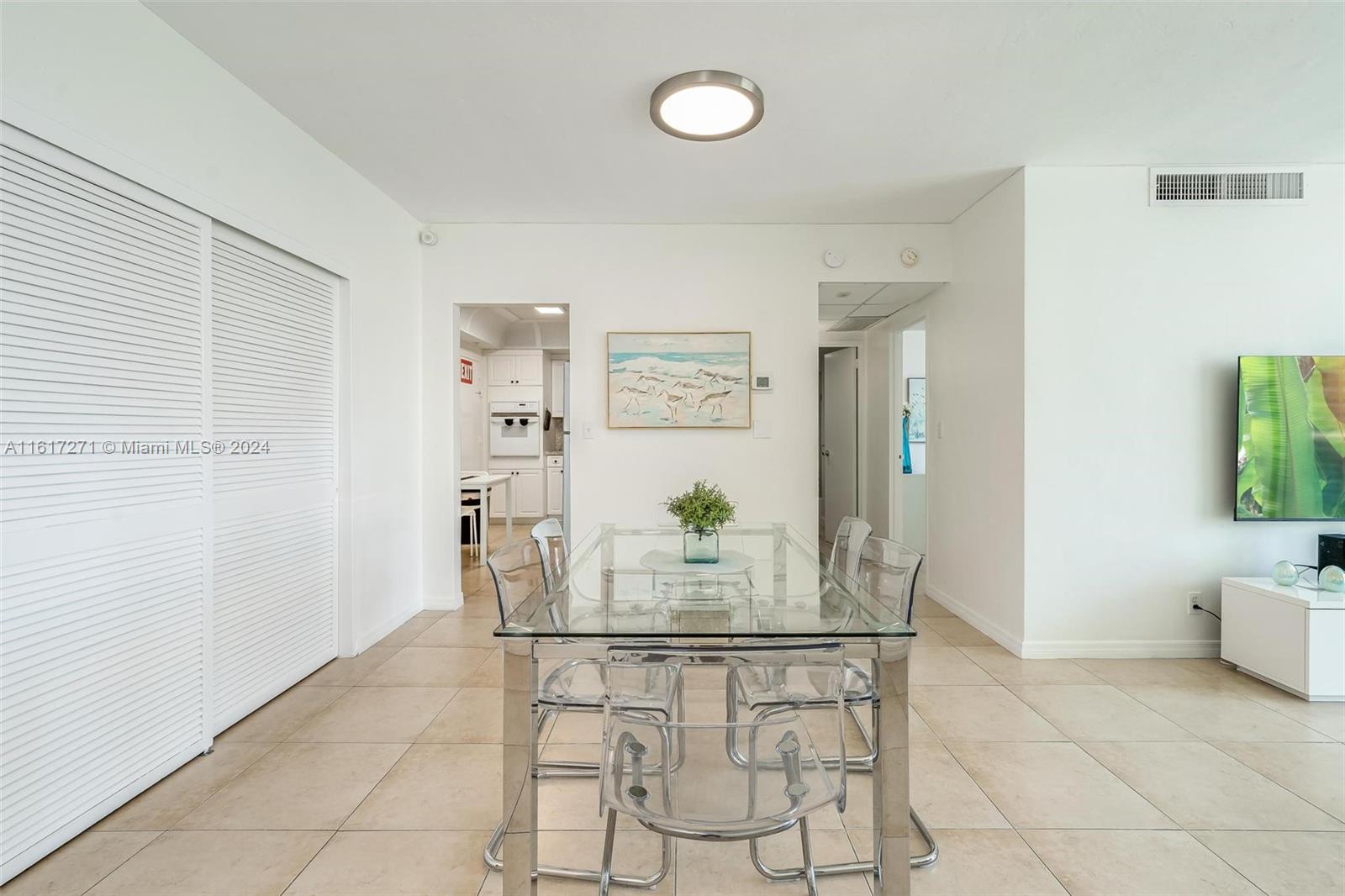 3801 S Ocean Dr 9t Property Photo 7