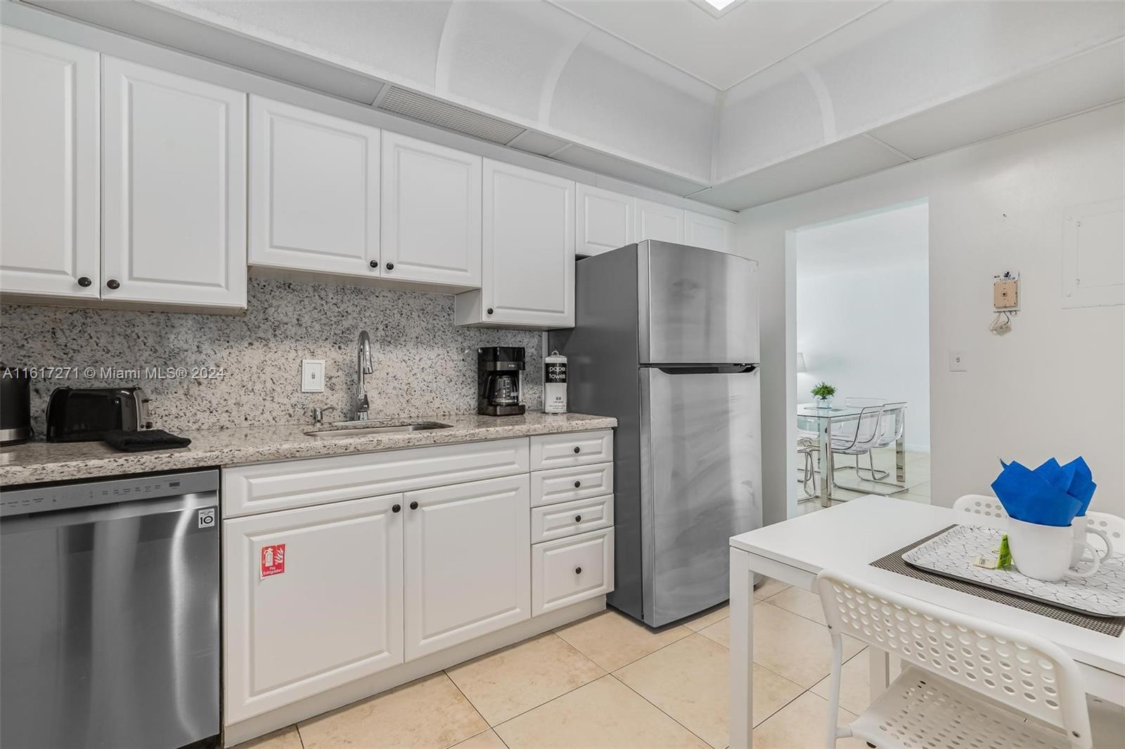 3801 S Ocean Dr 9t Property Photo 12