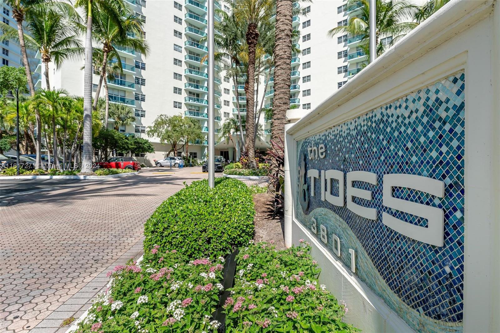 3801 S Ocean Dr 9t Property Photo 19
