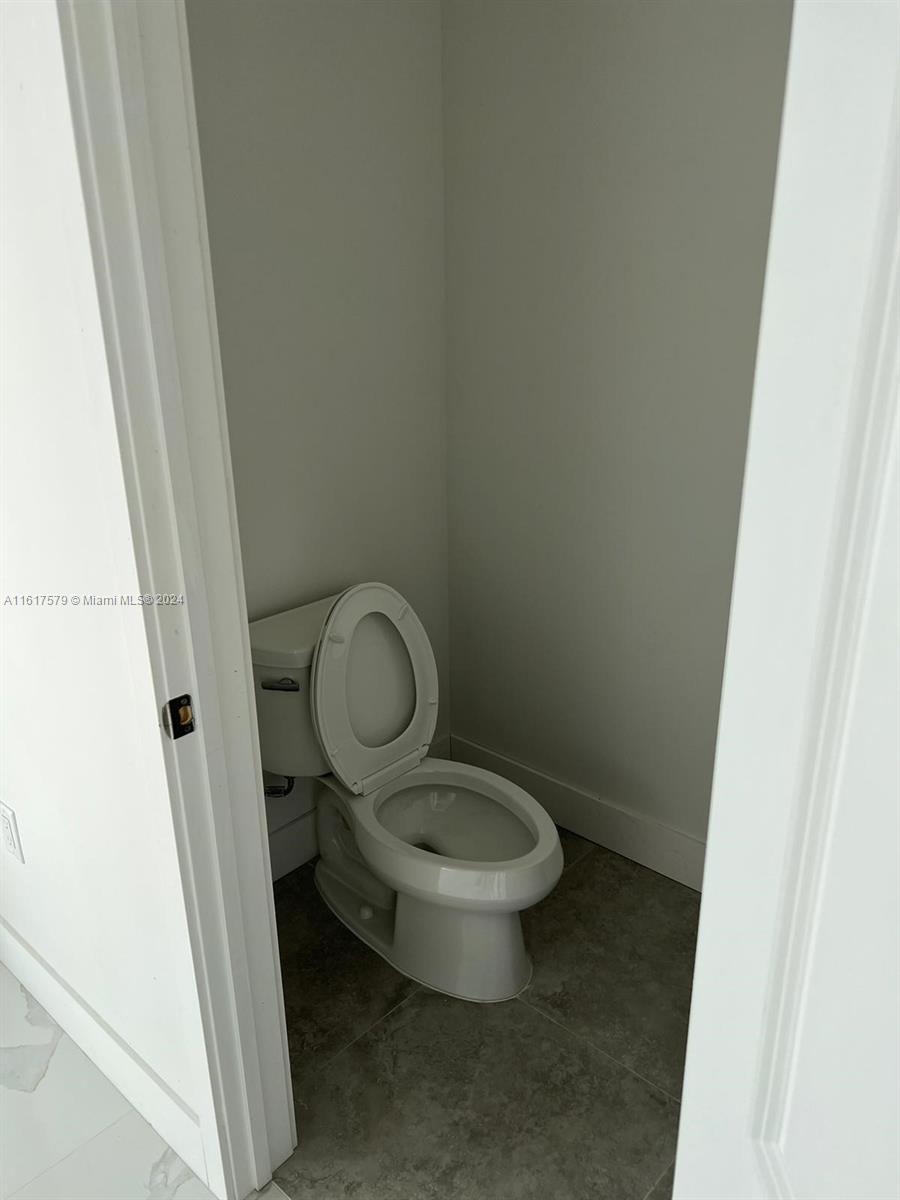 A11617579 Property Photo 60