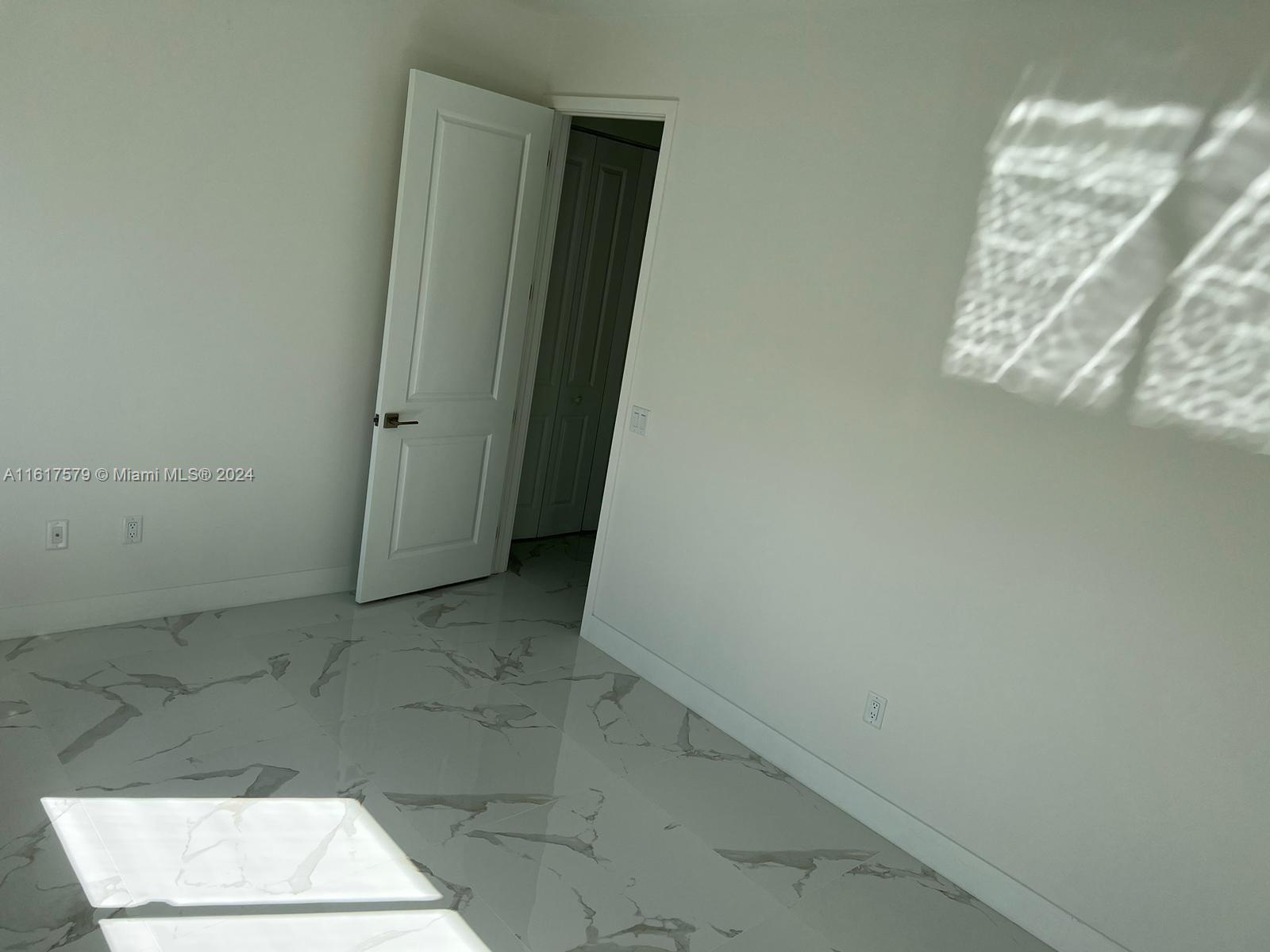 A11617579 Property Photo 62