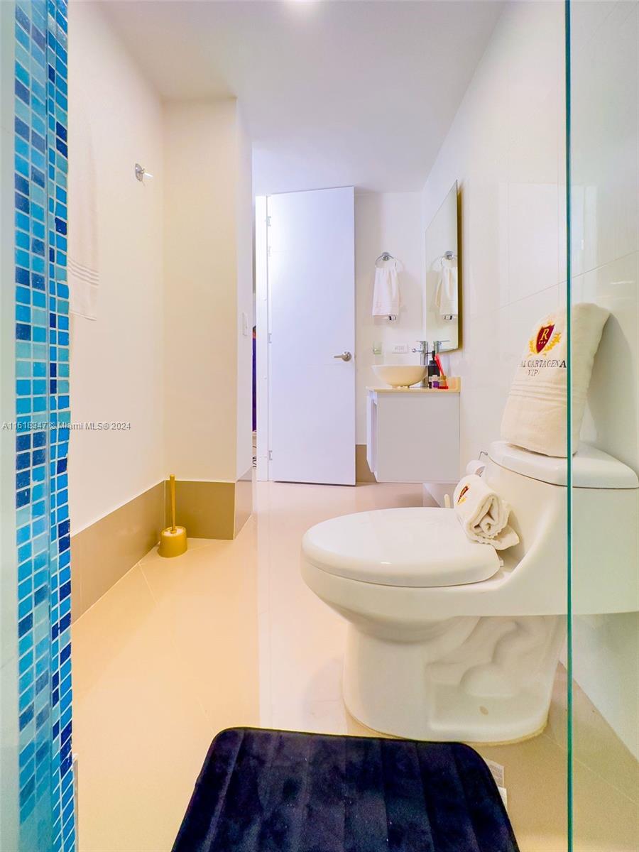 70# 8 Cartagena 807 Property Photo 10