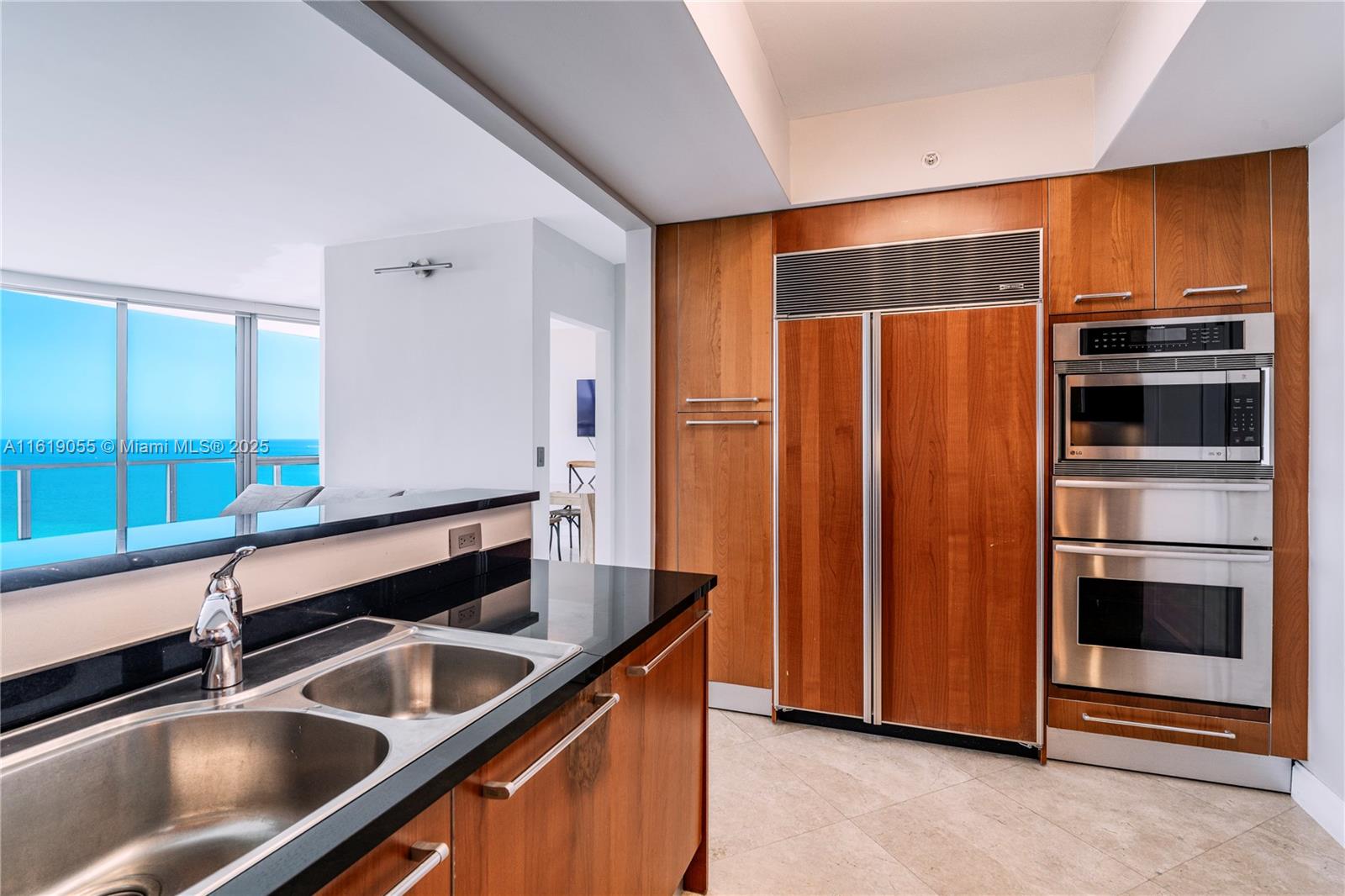 3101 S Ocean Dr 3005 Property Photo 15