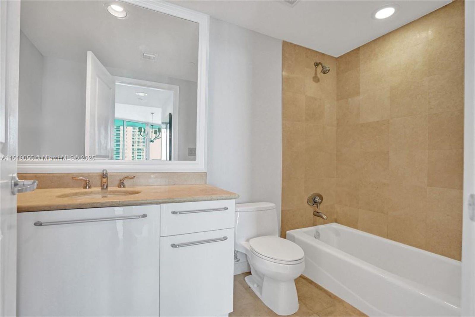 3101 S Ocean Dr 3005 Property Photo 23