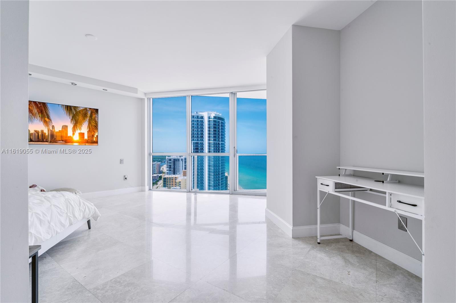 3101 S Ocean Dr 3005 Property Photo 25