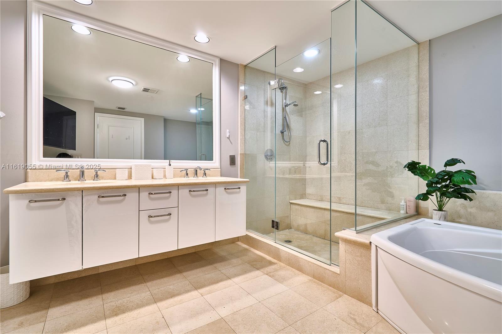 3101 S Ocean Dr 3005 Property Photo 34