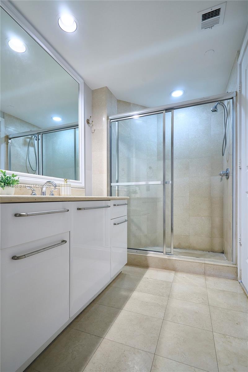 3101 S Ocean Dr 3005 Property Photo 44