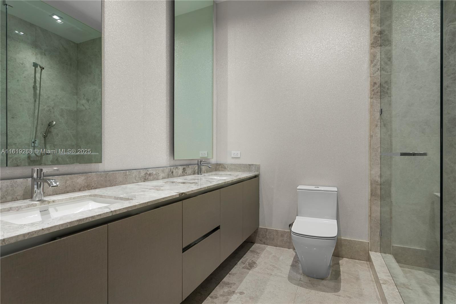 17141 Collins Ave 3201 Property Photo 29