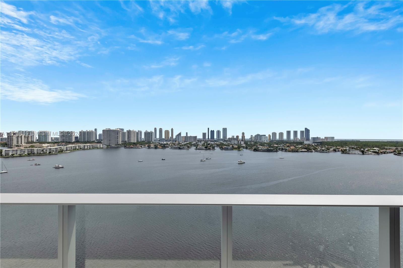 17111 Biscayne Blvd 1709 Property Photo 1