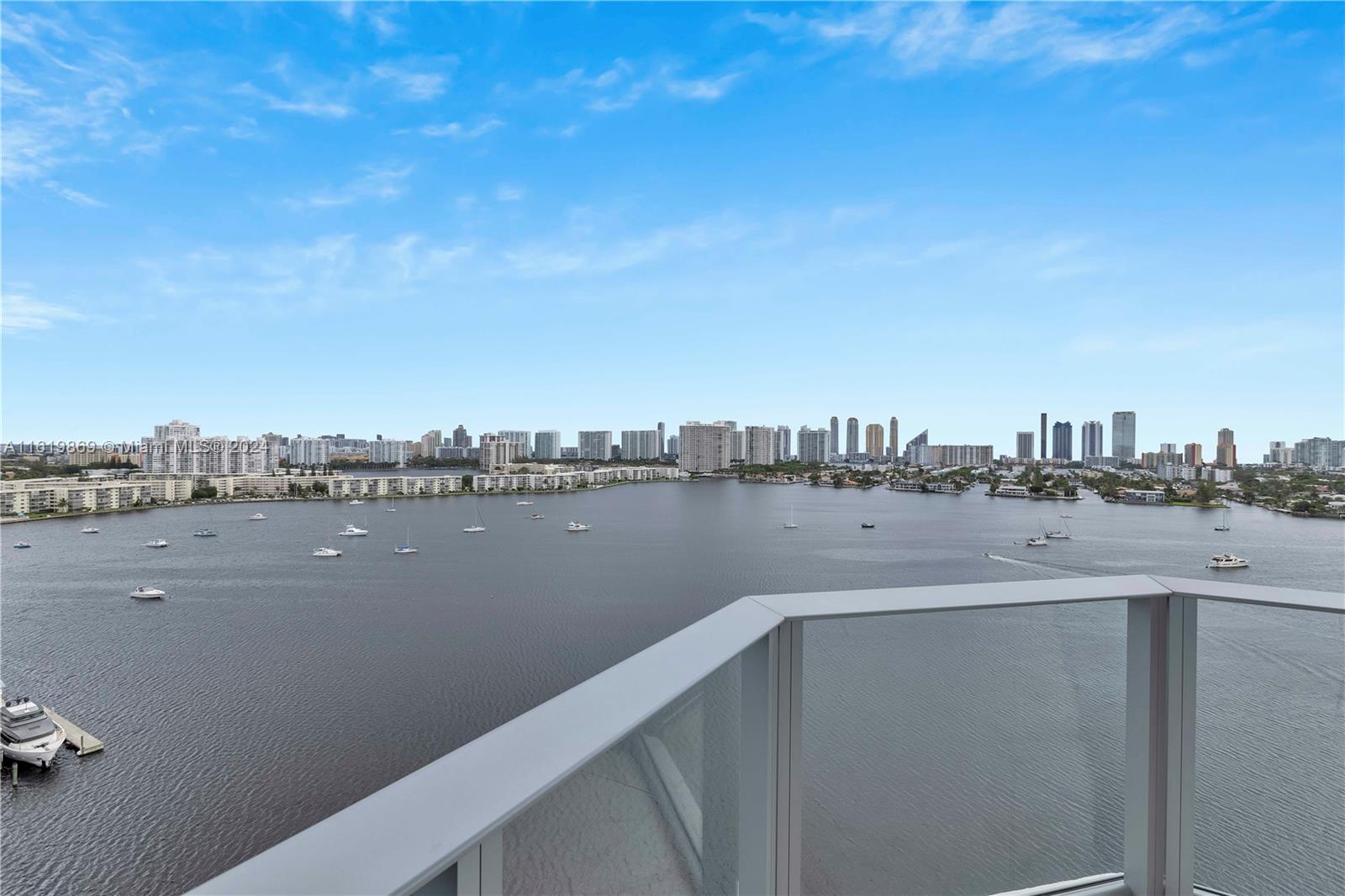 17111 Biscayne Blvd 1709 Property Photo 2