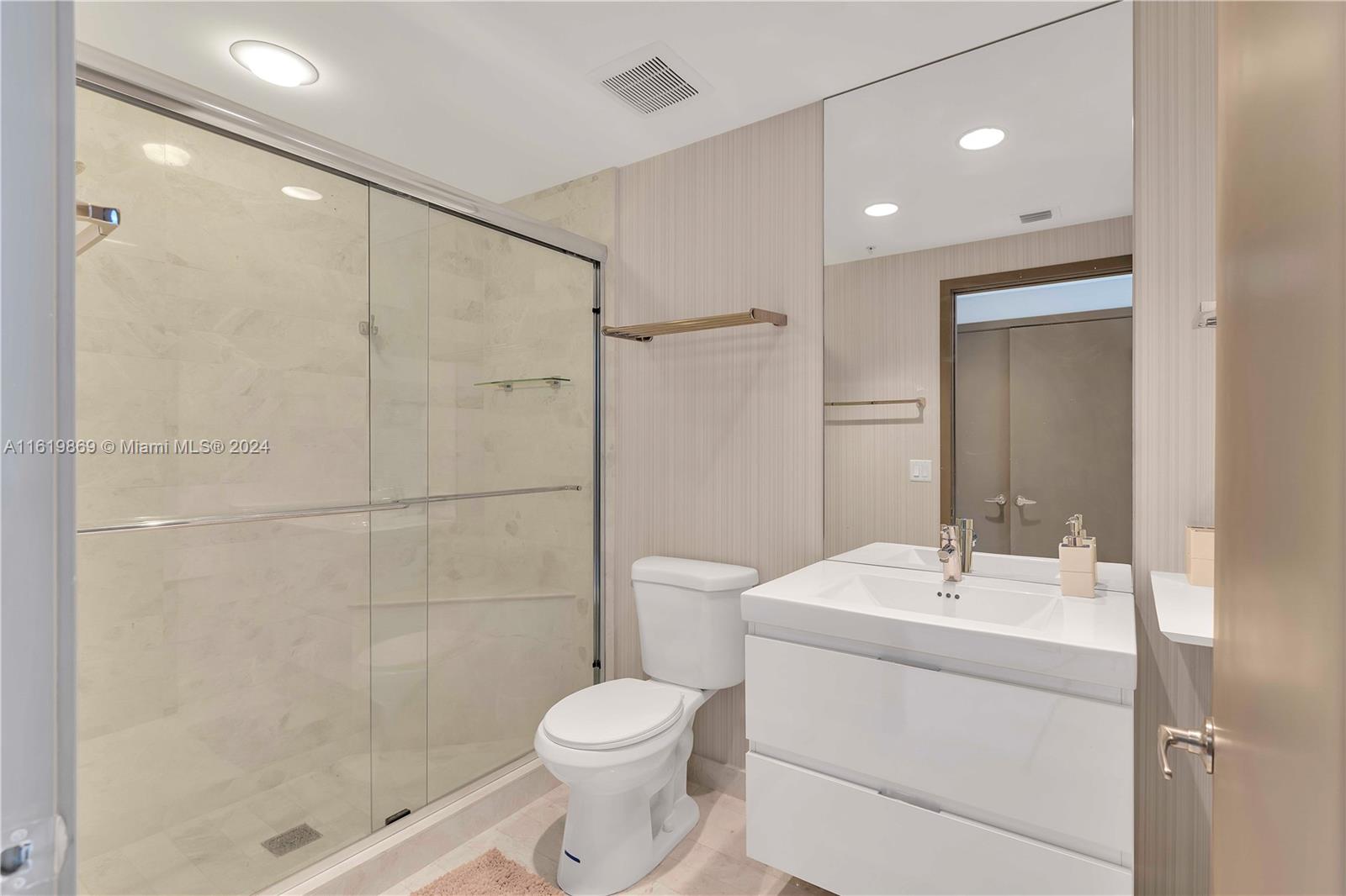 17111 Biscayne Blvd 1709 Property Photo 25