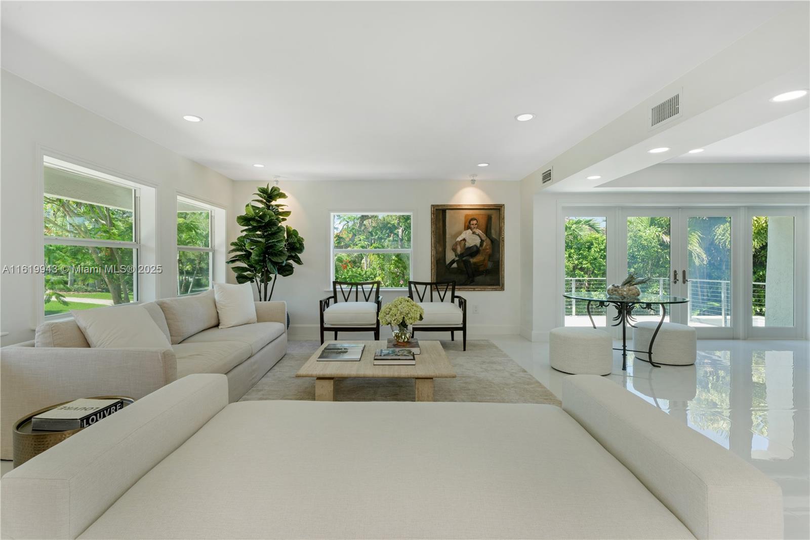 11070 Marin St Property Photo 14
