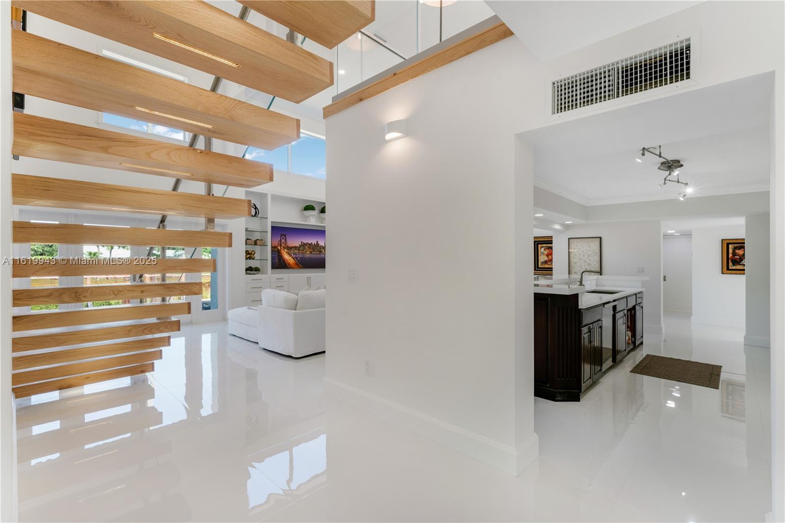 11070 Marin St Property Photo 19