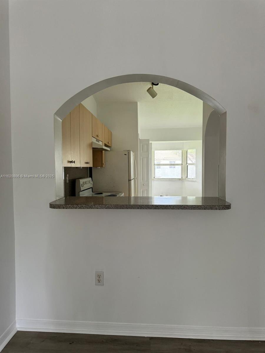 2921 Se 13th Ave 202-48 Property Photo 6