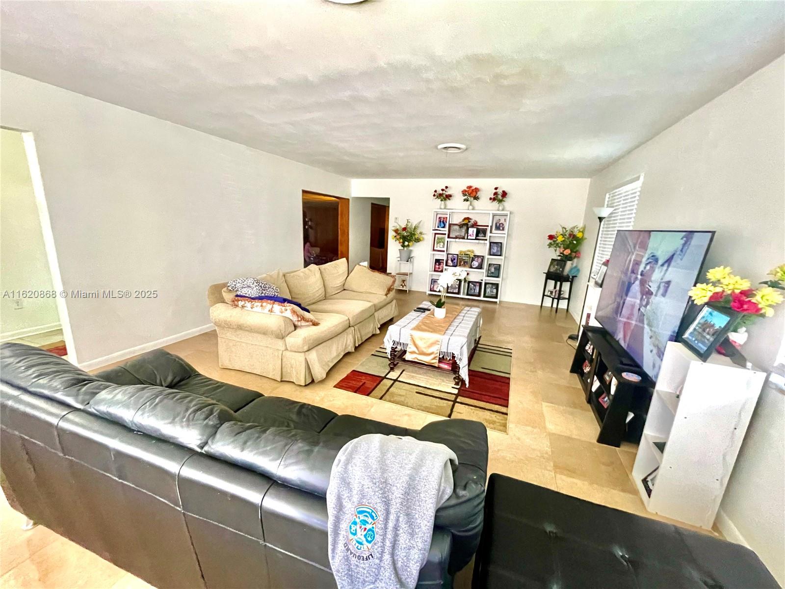 4109 Hayes St Property Photo 6