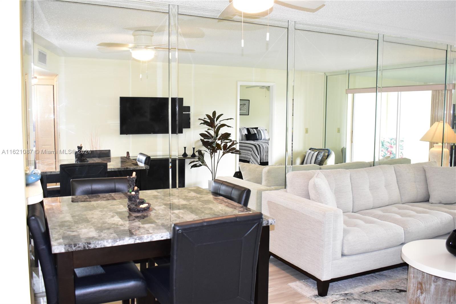9621 Sunrise Lakes Blvd 302 Property Photo 6