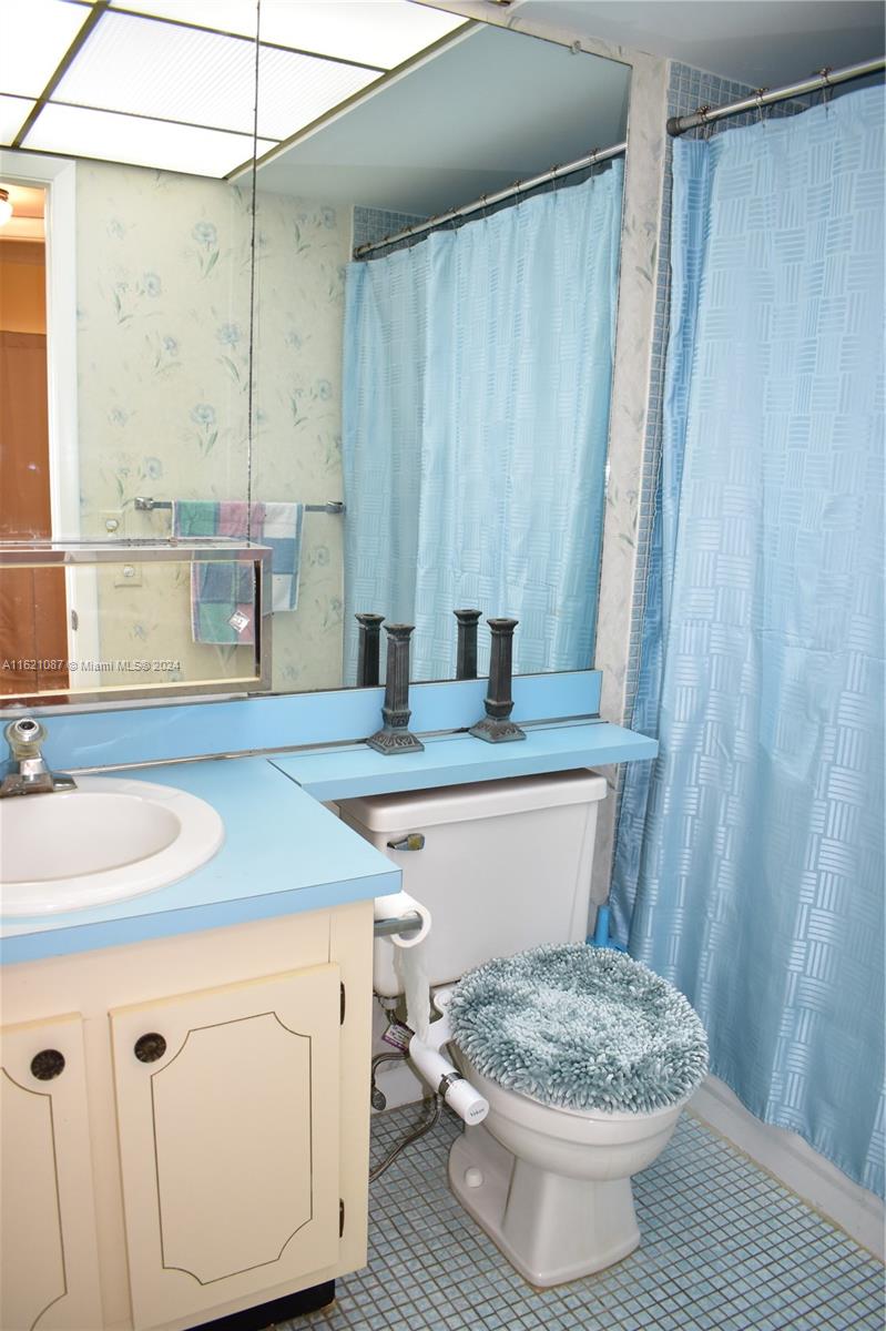 9621 Sunrise Lakes Blvd 302 Property Photo 13