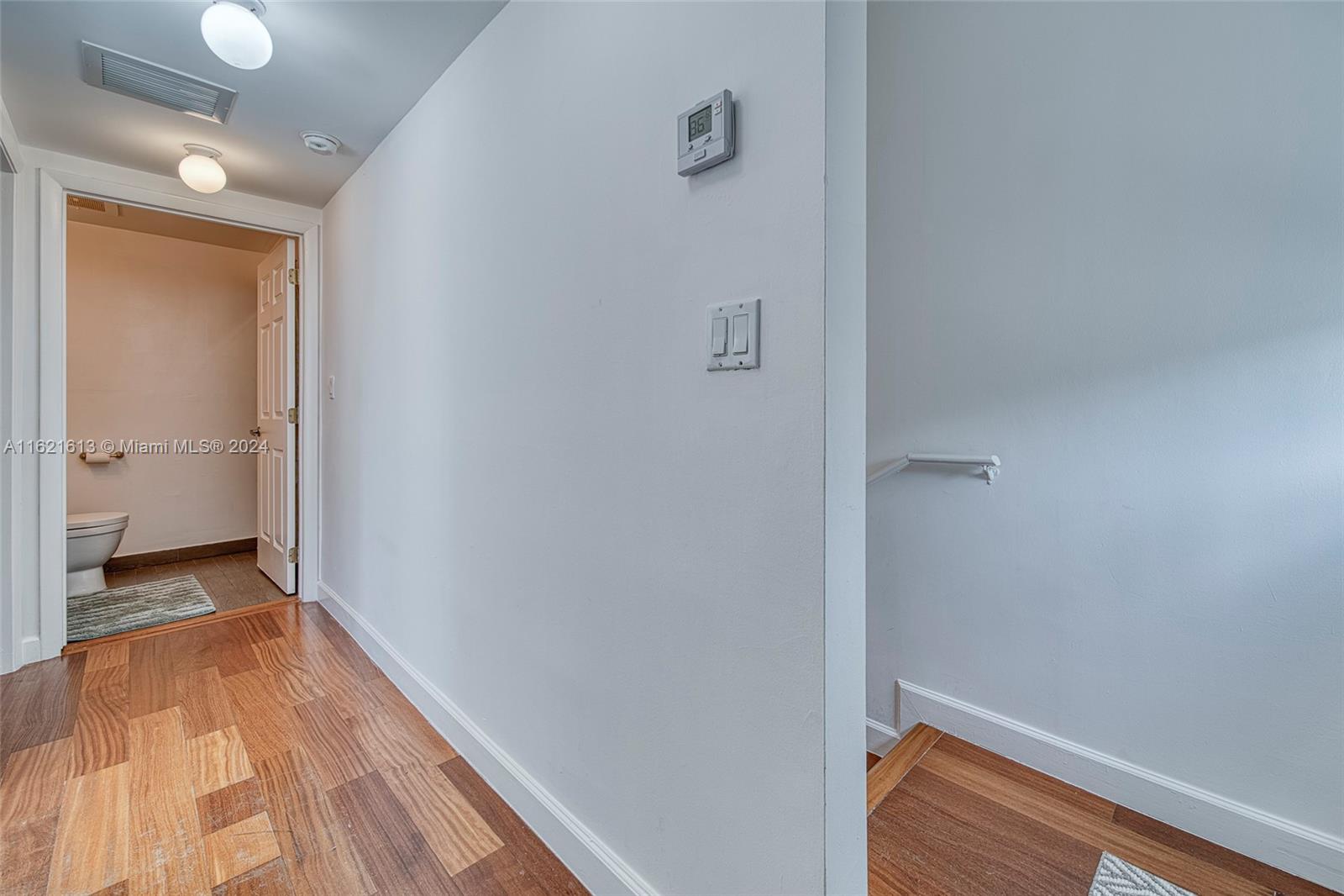 927 Euclid Ave 10 Property Photo 11