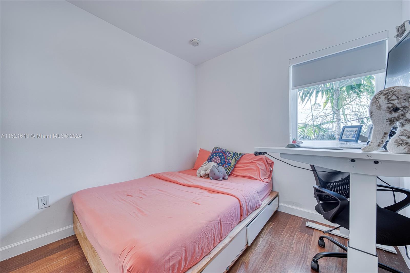 927 Euclid Ave 10 Property Photo 16