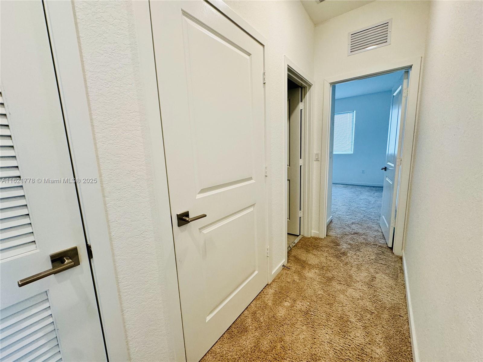 1727 Se 8th Pl 1727 Property Photo 13