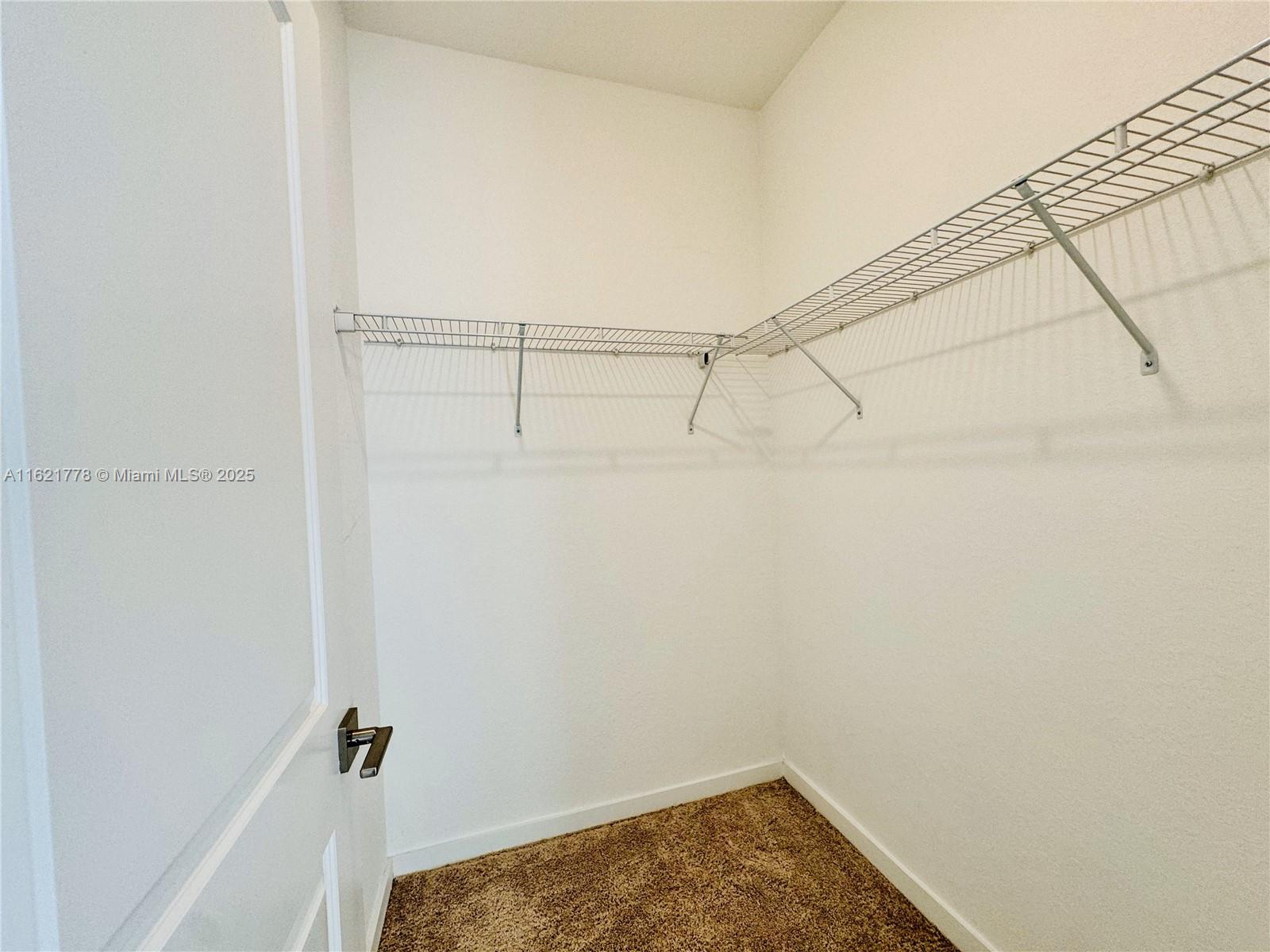 1727 Se 8th Pl 1727 Property Photo 16