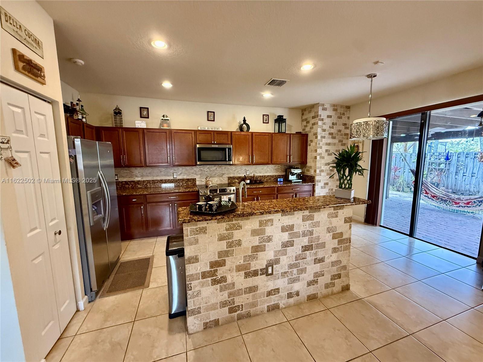 11922 Sw 154th Path Property Photo 13