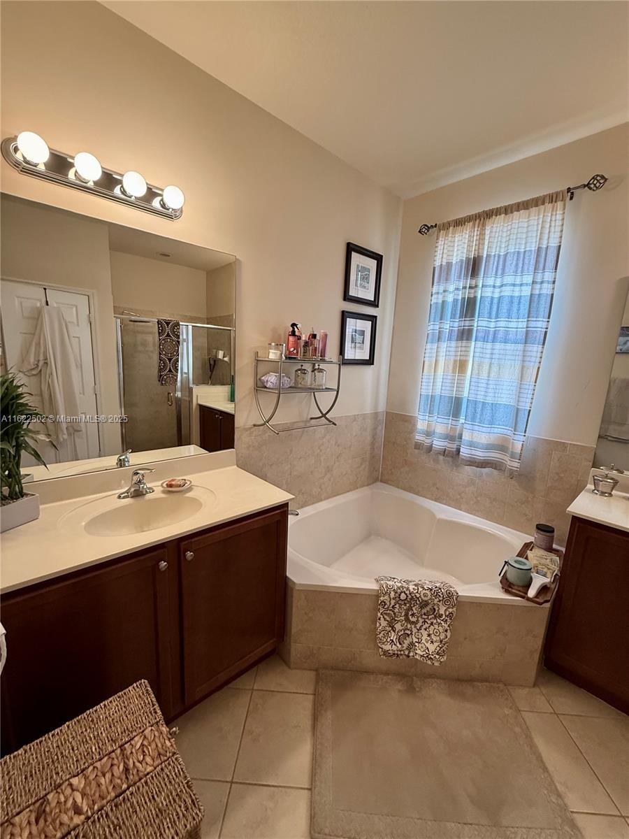 11922 Sw 154th Path Property Photo 22
