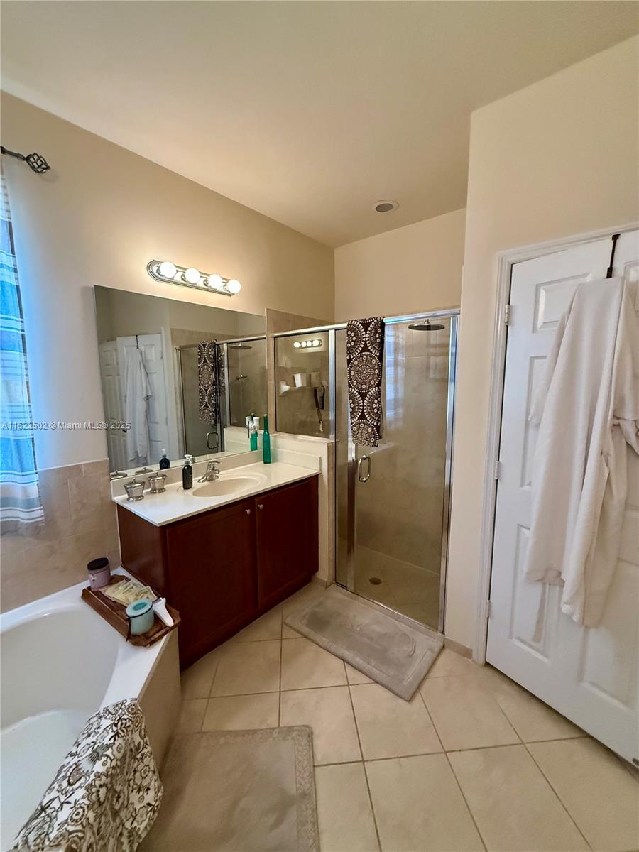 11922 Sw 154th Path Property Photo 23