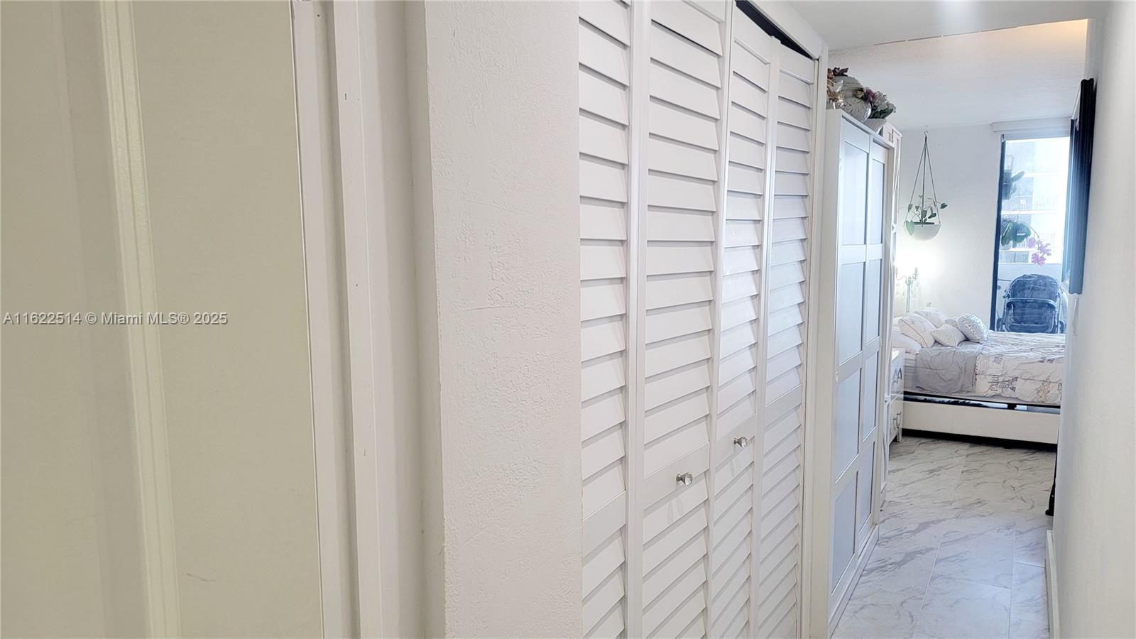 555 Ne 15th St 30f Property Photo 39