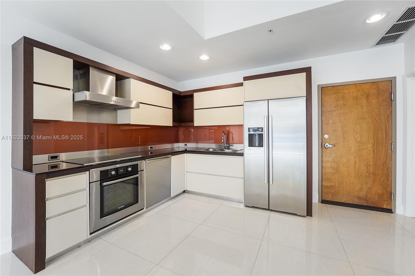2100 Park Ave 108 Property Photo 8