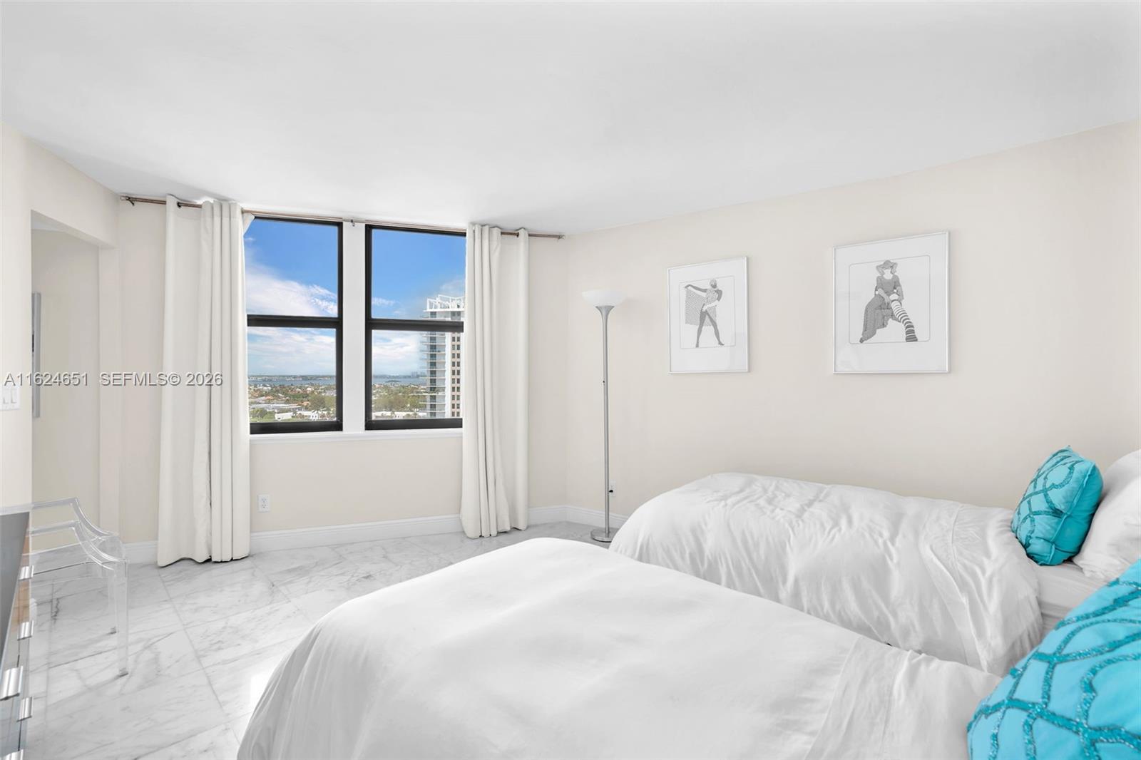2800 N Ocean Dr B-15c Property Photo 14