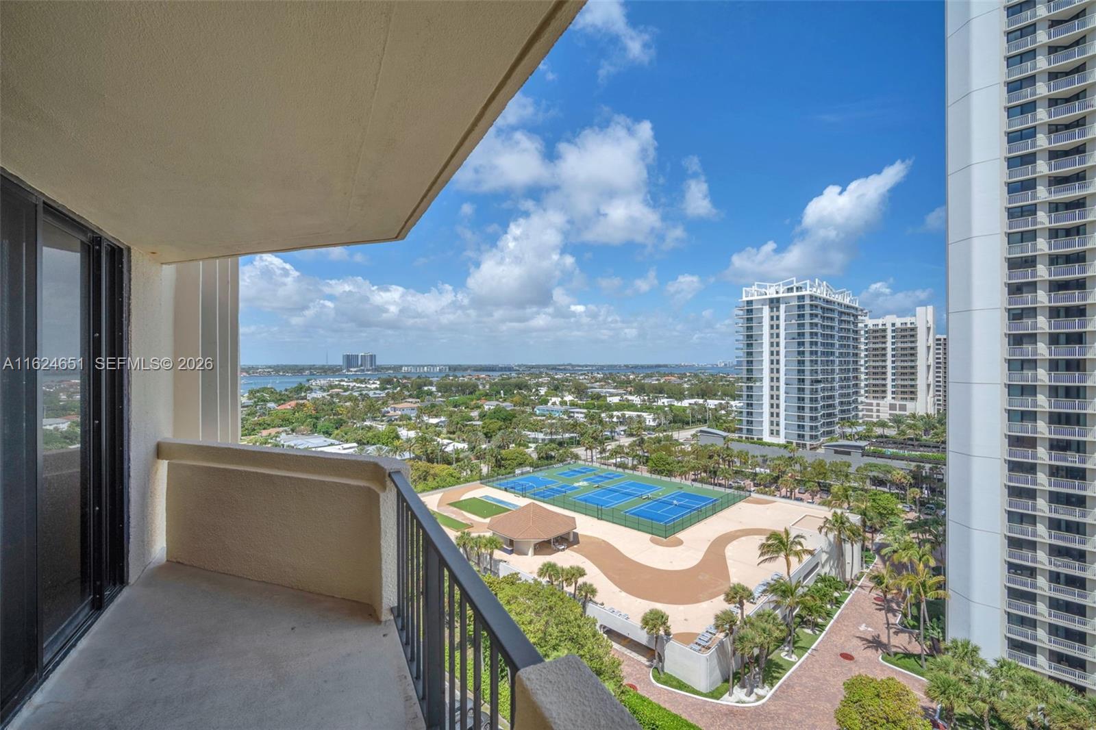 2800 N Ocean Dr B-15c Property Photo 33