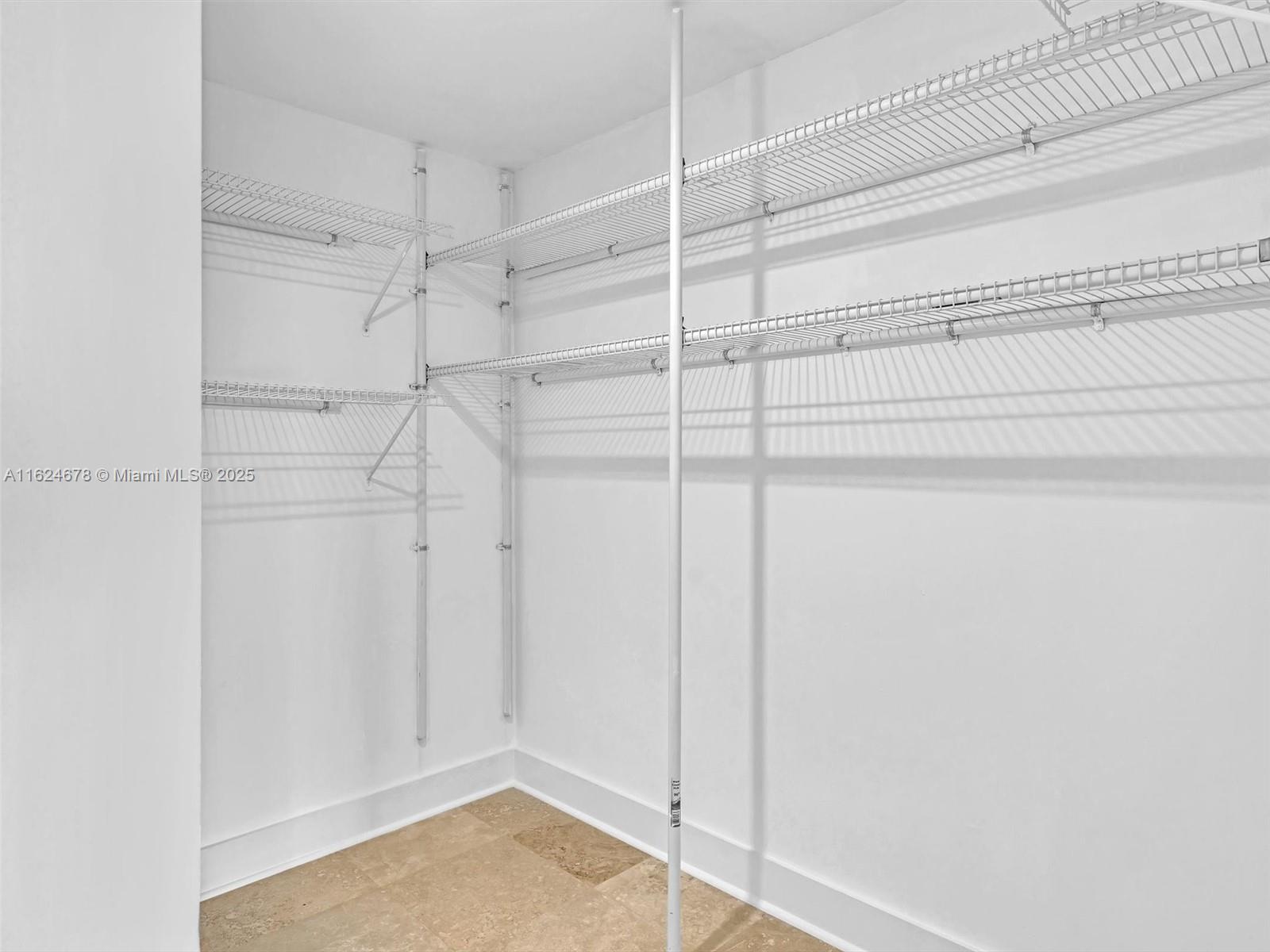 2500 Parkview Dr 2415 Property Photo 25