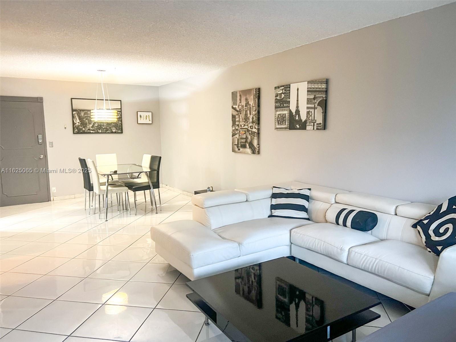 401 Golden Isles Dr 315 Property Photo 7