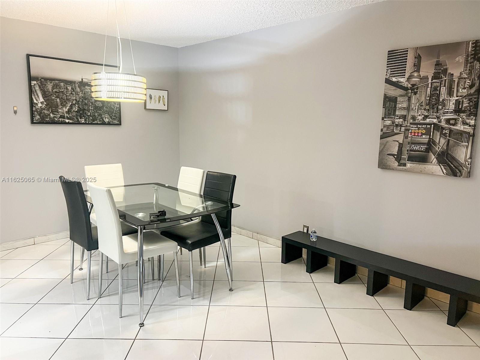 401 Golden Isles Dr 315 Property Photo 11