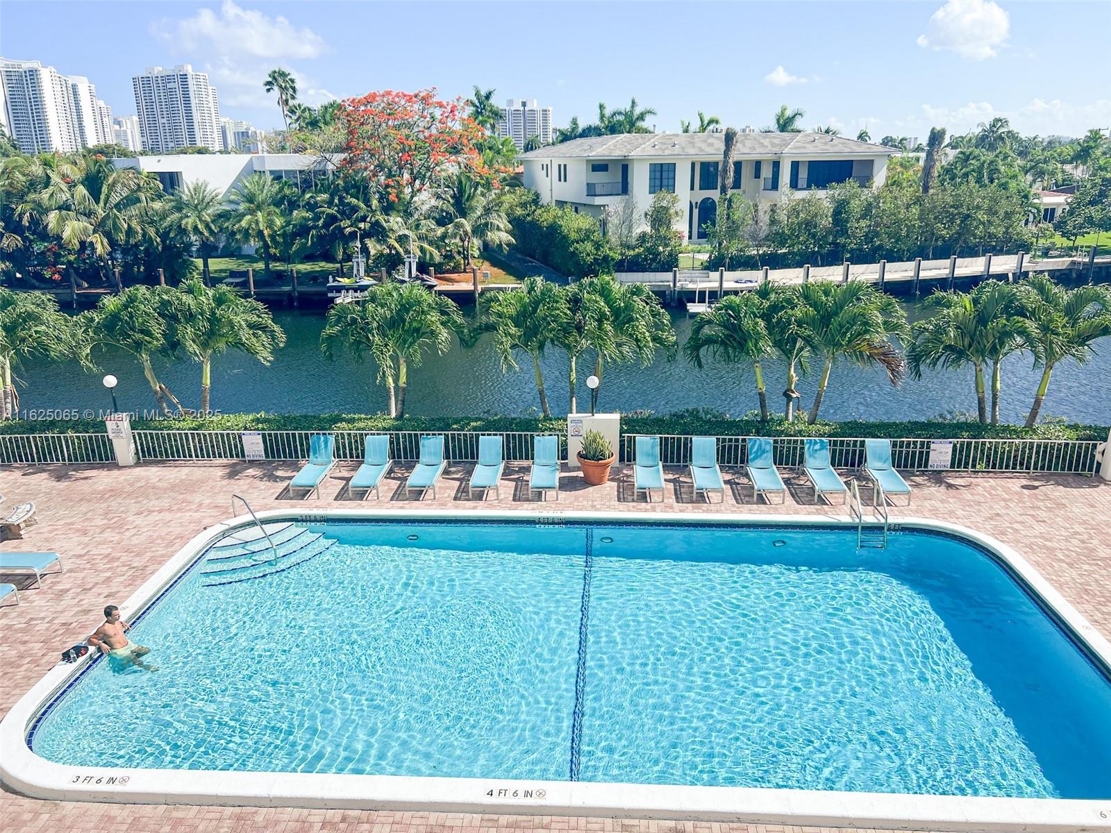 401 Golden Isles Dr 315 Property Photo 27