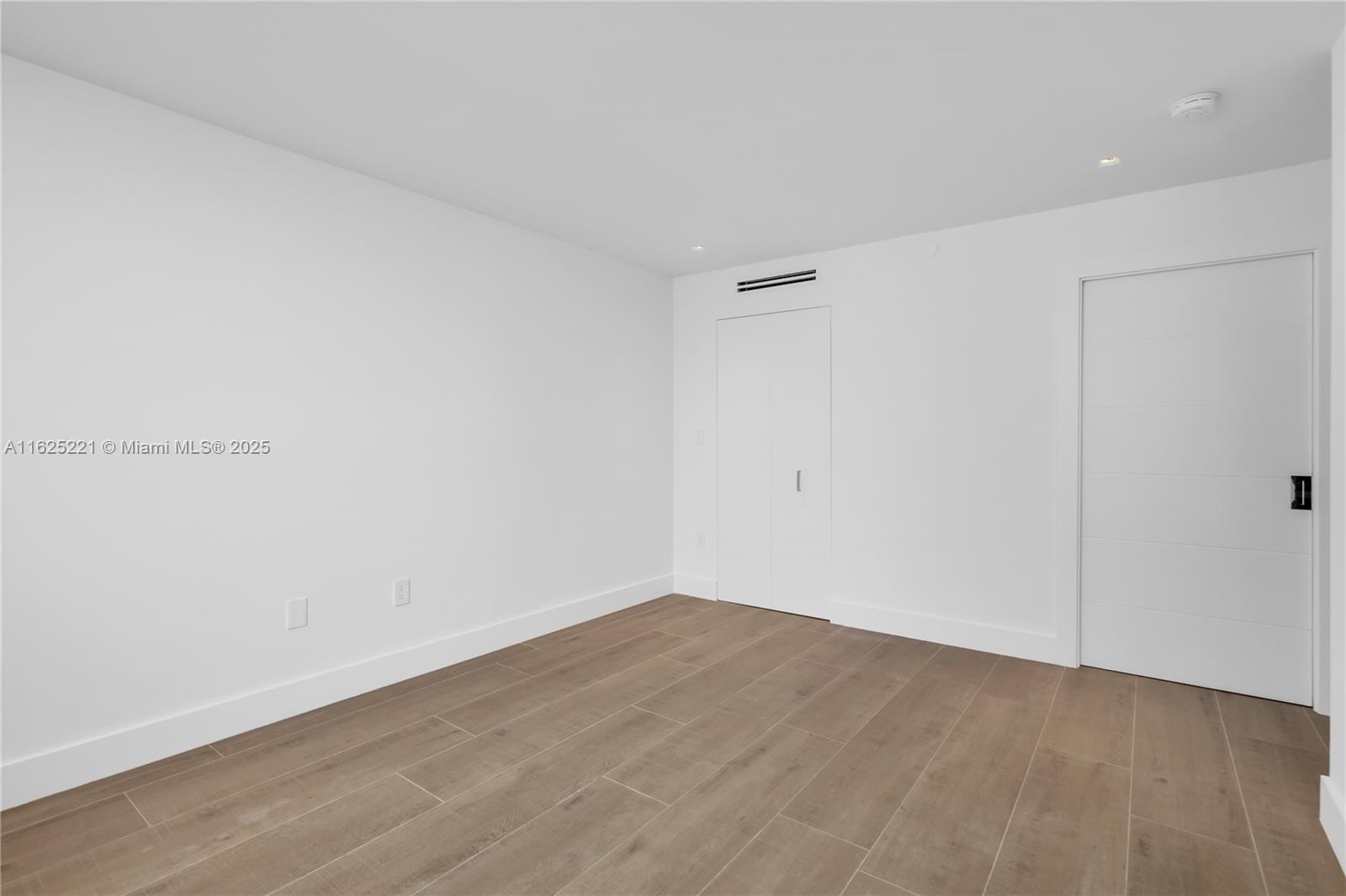 1330 West Ave 2708 Property Photo 24