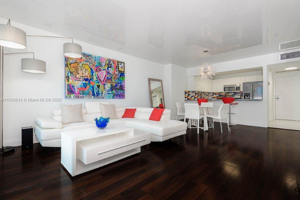2301 Collins Ave 1204 Property Photo 7