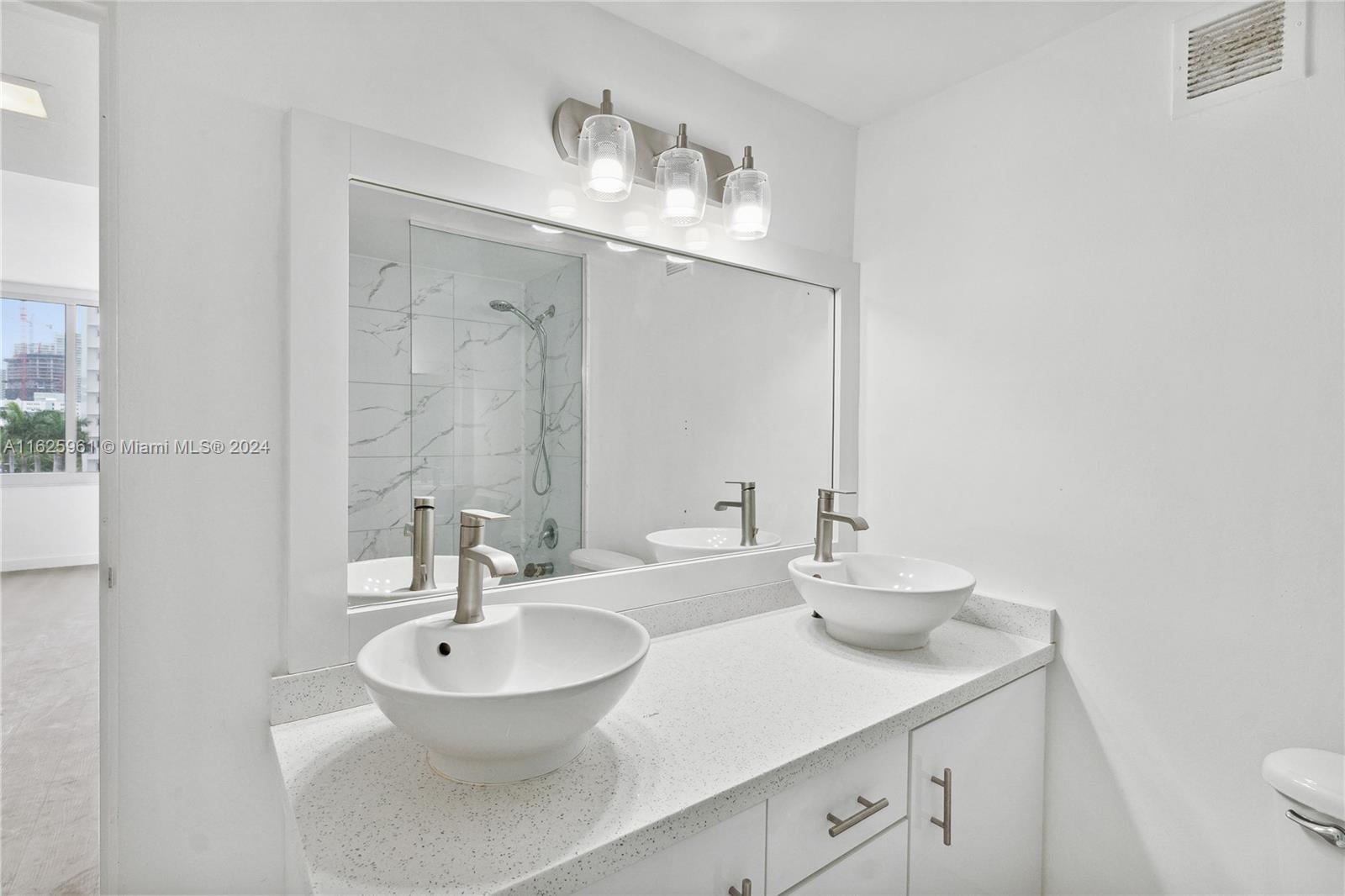 1200 West Ave 515 Property Photo 7