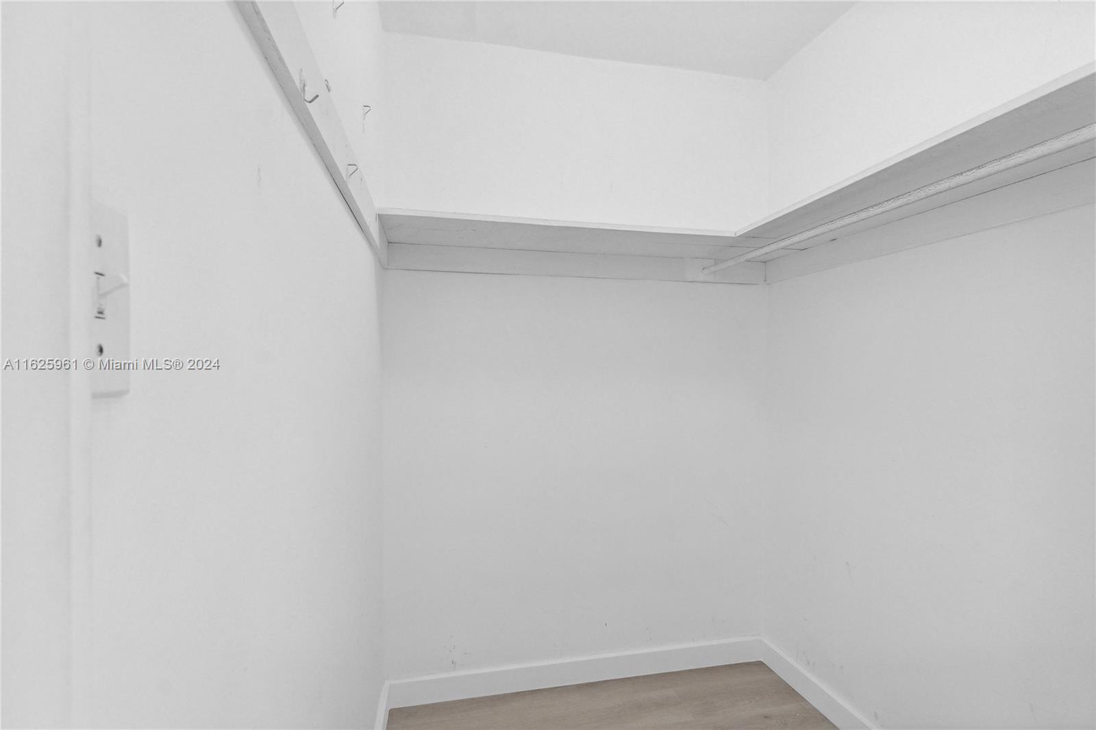 1200 West Ave 515 Property Photo 12