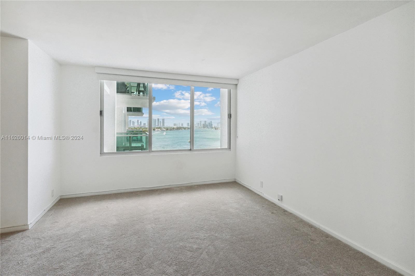 1000 West Ave 821 Property Photo 2