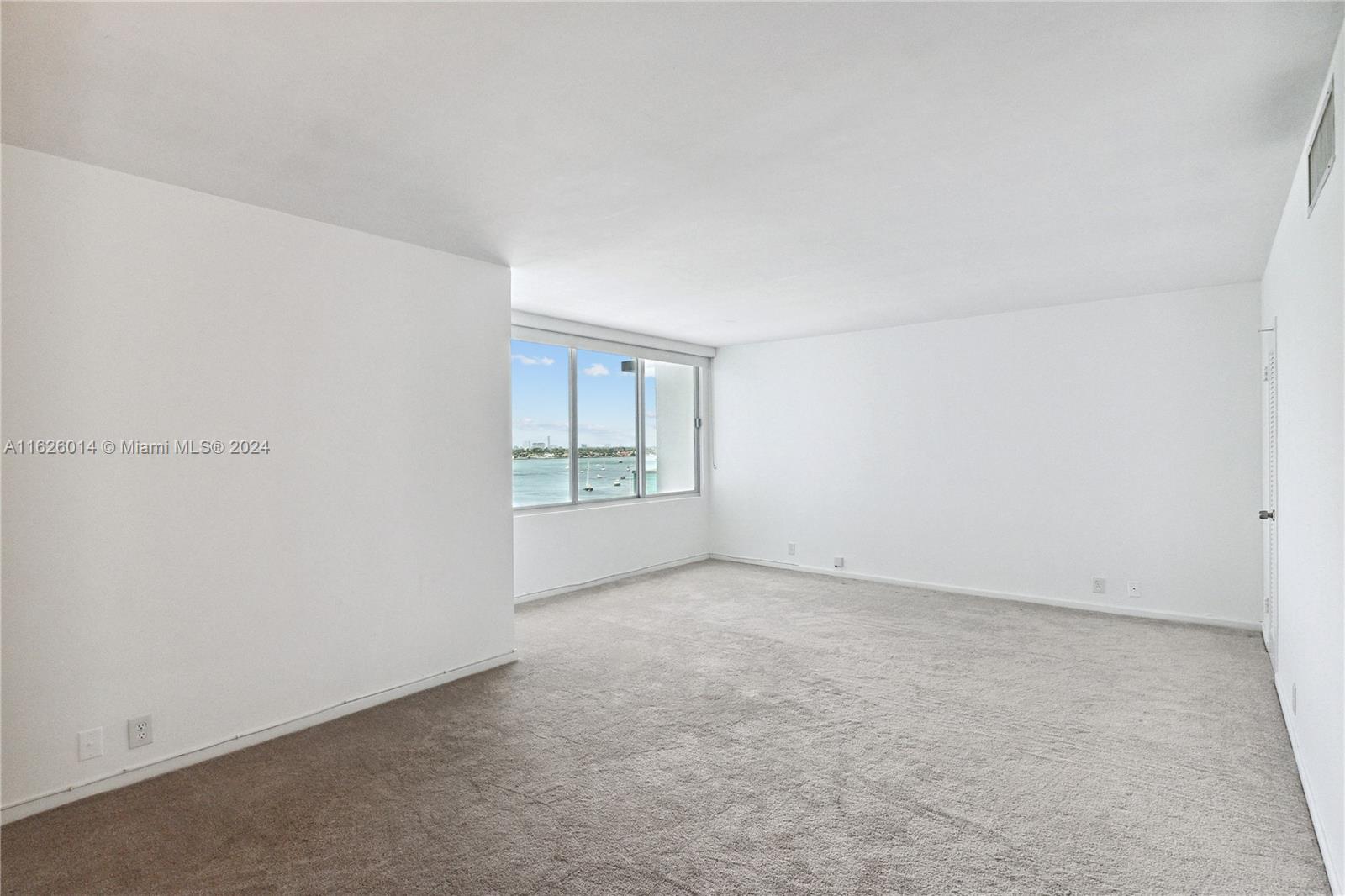 1000 West Ave 821 Property Photo 4