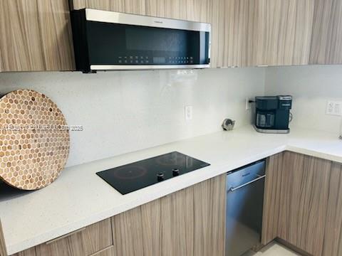 2200 S Ocean Dr N108 Property Photo 4
