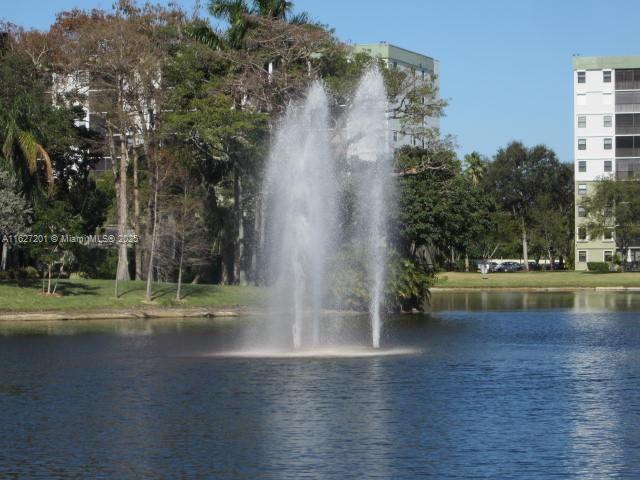 2305 S Cypress Bend Dr 104d Property Photo 18