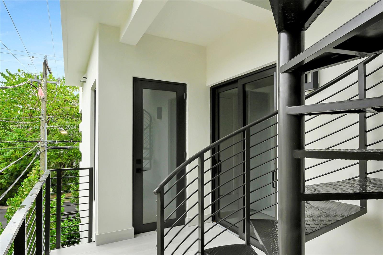 3224 Elizabeth St Property Photo 8