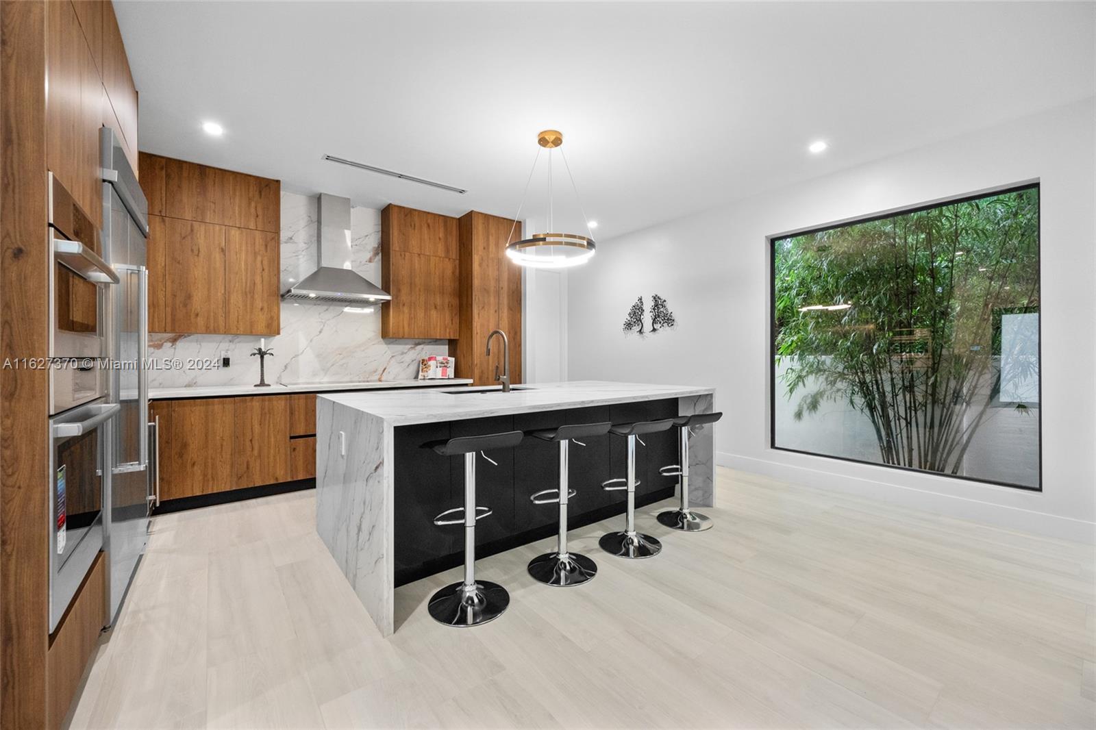 3224 Elizabeth St Property Photo 19