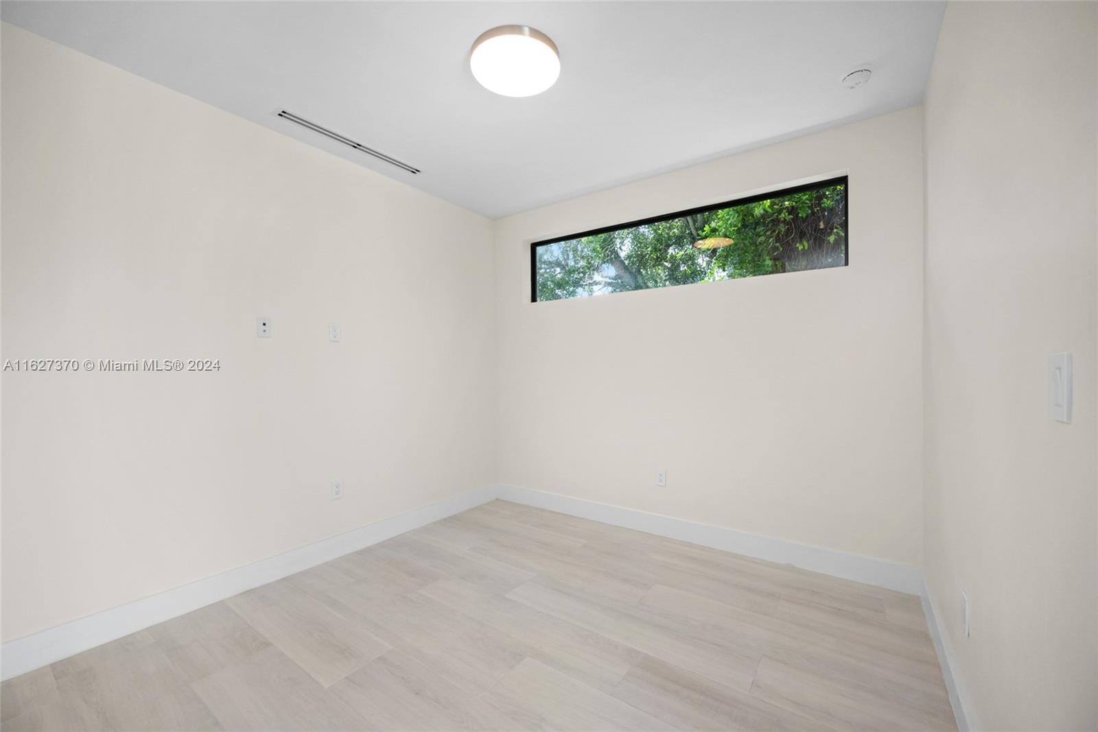 3224 Elizabeth St Property Photo 30