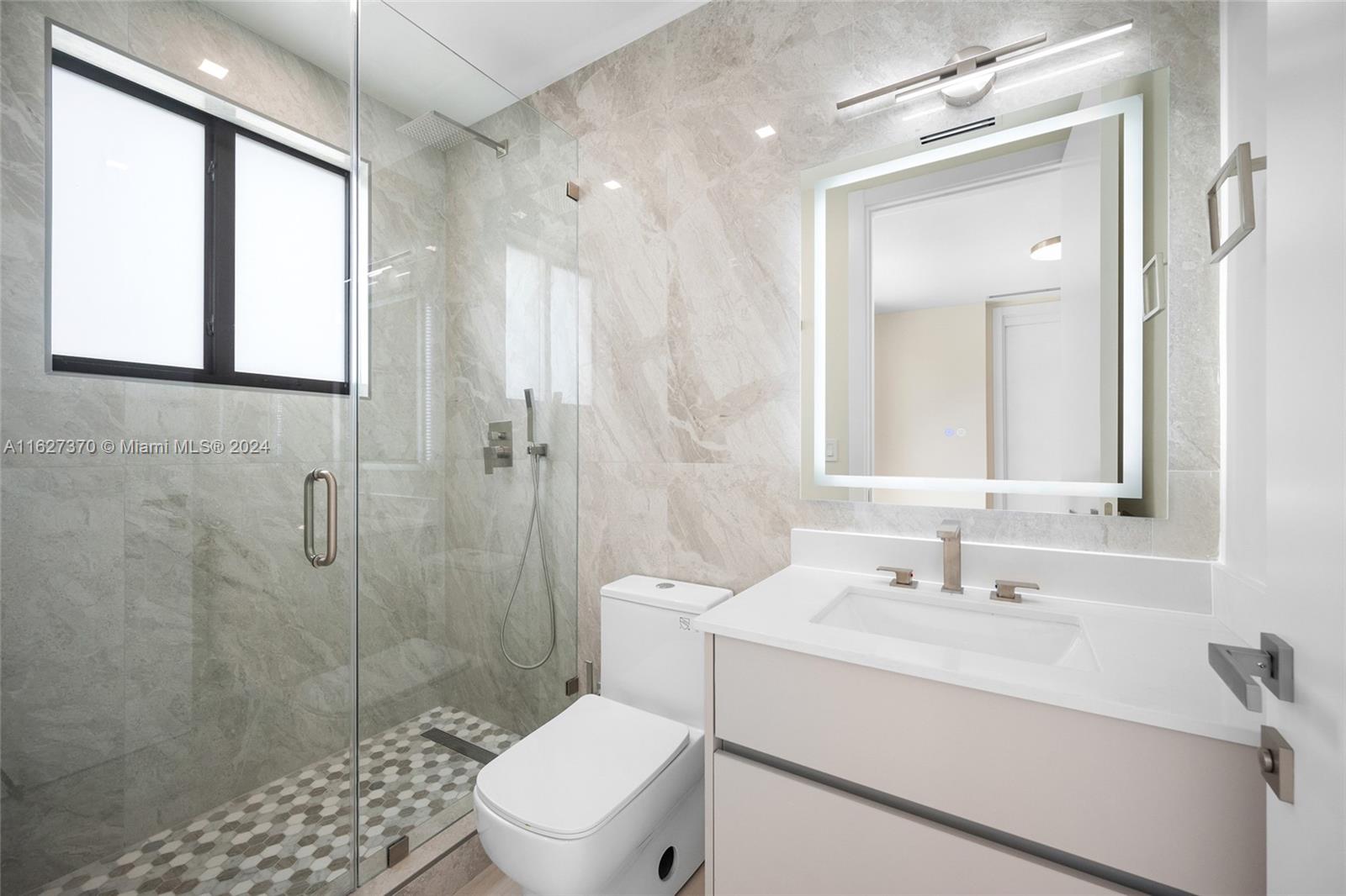 3224 Elizabeth St Property Photo 39