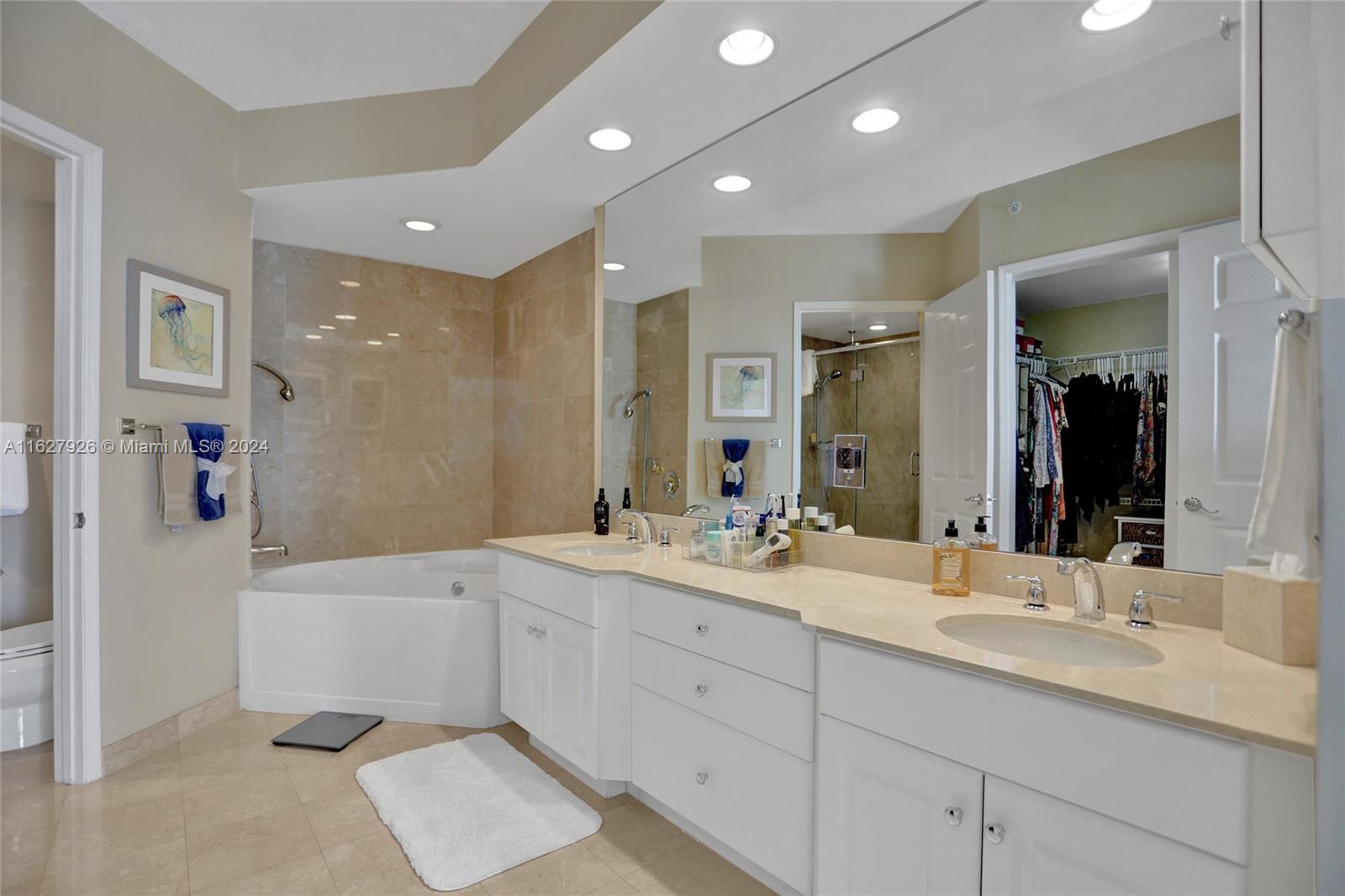 3370 Hidden Bay Dr 2114 Property Photo 19