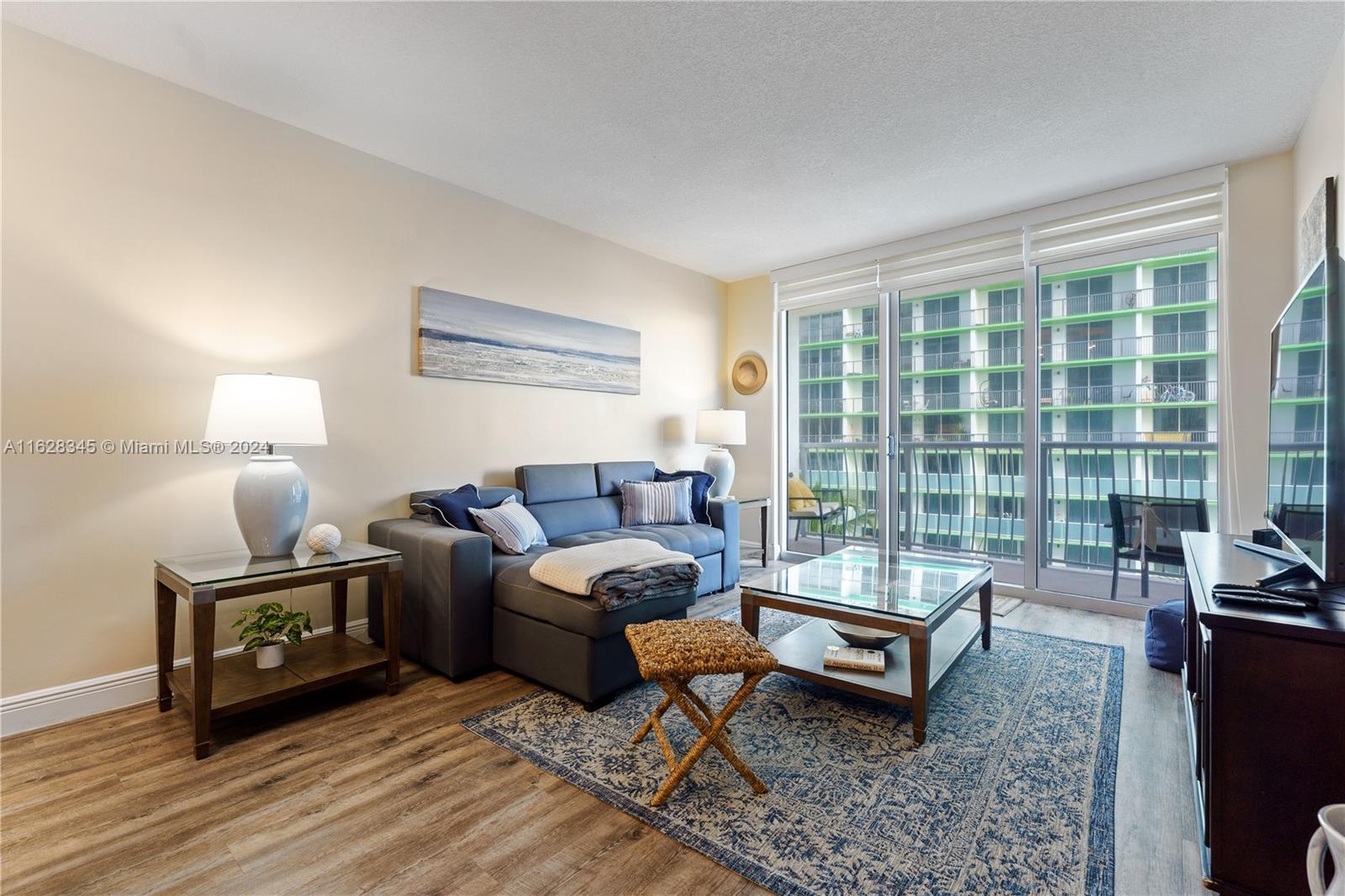 1750 N Bayshore Dr 1405 Property Photo 16